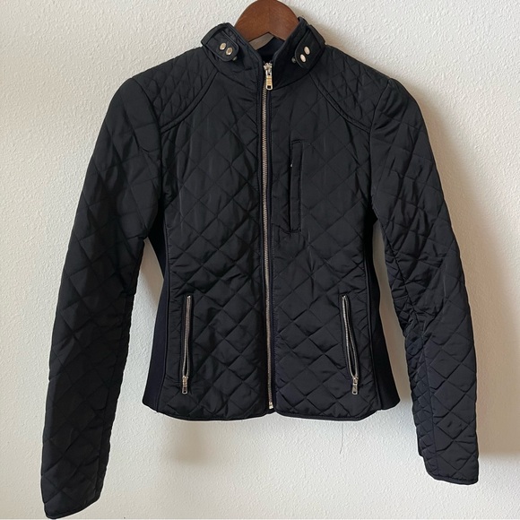 Zara Black Puffer Pocketed Zip Up Elegant Everyday Jacket Quilted Design - Picture 2 of 7